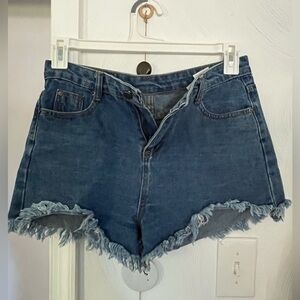 CUTE‎ JEAN SHORTS